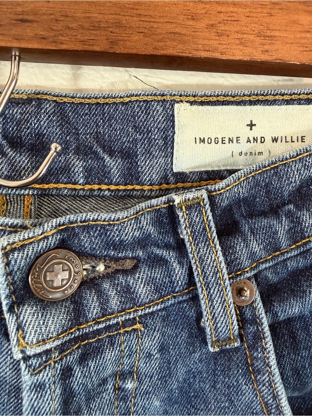 Imogene and Willie Wyatt Cropped Jeans Size 28 Medium Wash Button Fly Raw Hem - Picture 5 of 11